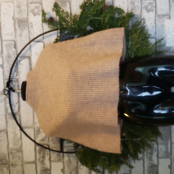 Zara Sweaters - ** 3 /$20 ** Zara Shoulder Cape/shrug size M